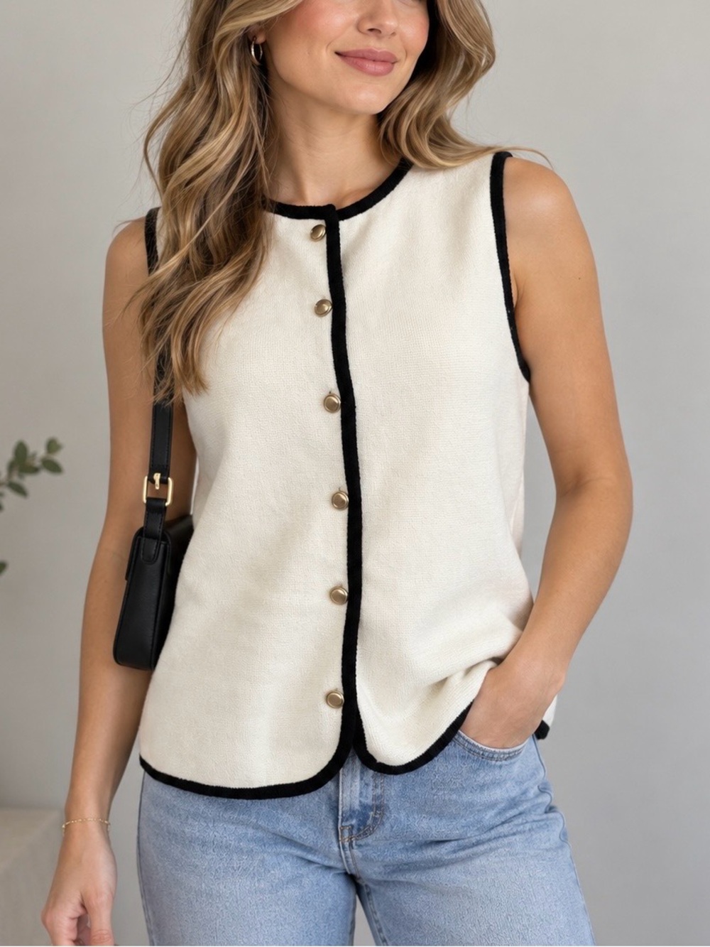 Abercrombie & Fitch Women's Cream Mara Crew LuxeLoft Button-Up Sweater Vest-L